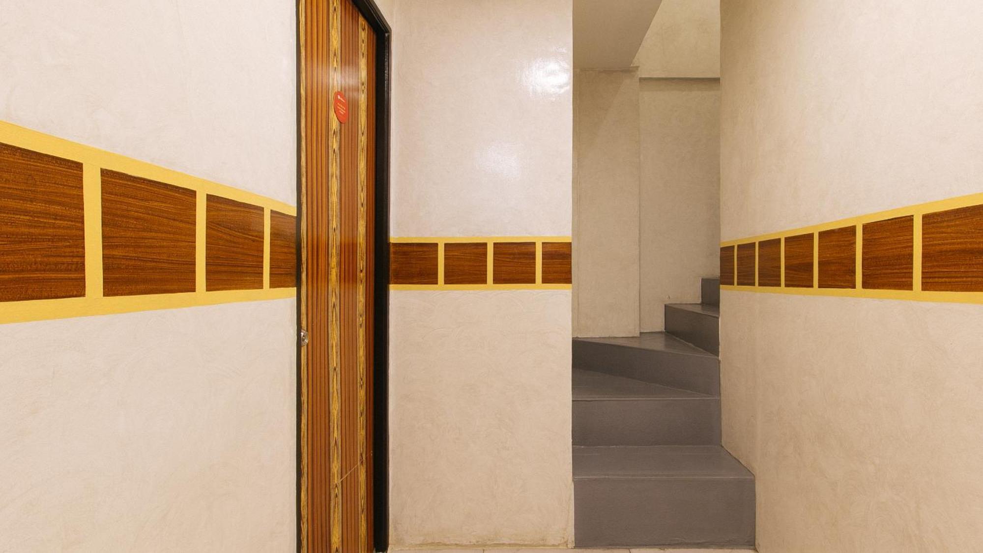 Готель Reddoorz @ Piy Margal Sampaloc Маніла Екстер'єр фото