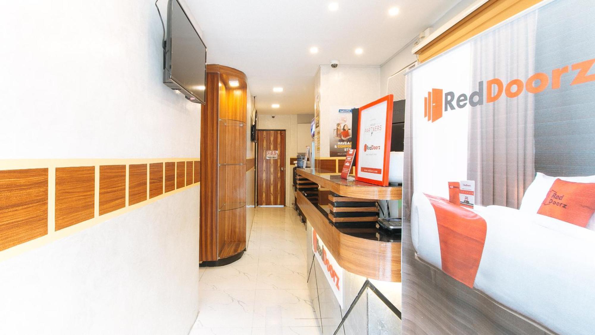 Готель Reddoorz @ Piy Margal Sampaloc Маніла Екстер'єр фото